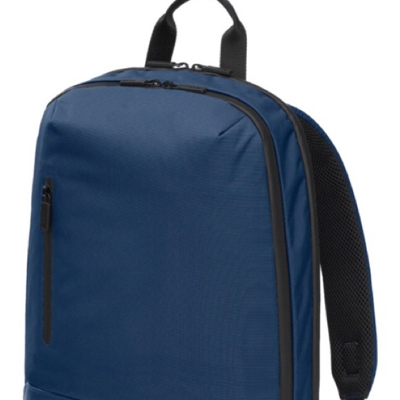 Backpack - Picture 3 of 3